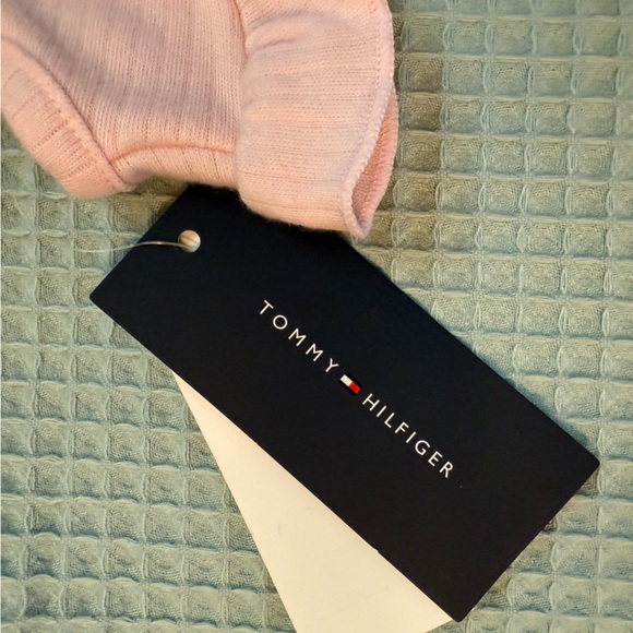 Tommy Hilfiger Pink Ruffled Baby Outfit - Picture 3 of 6